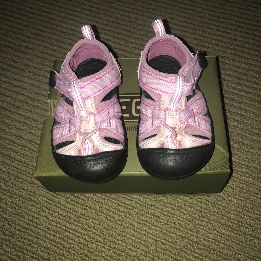 Toddler Girl KEEN Sandals- Nearly Like New!
